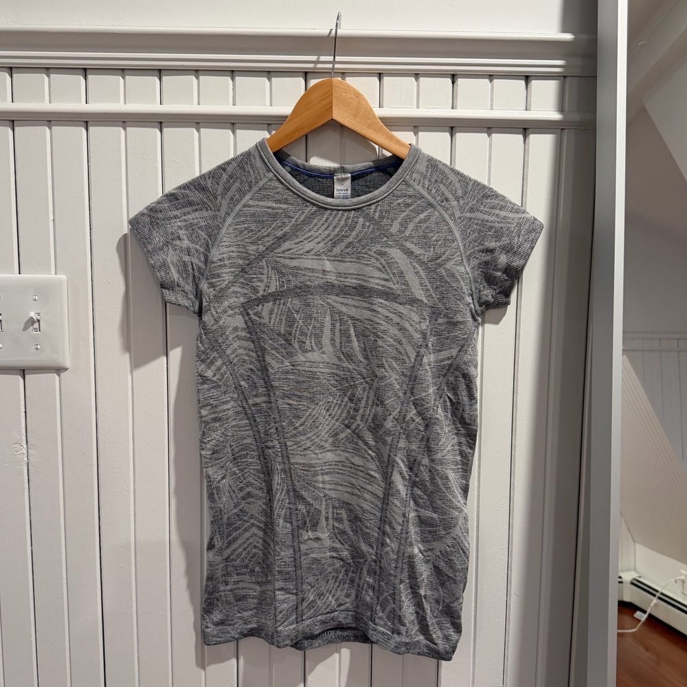 Ivivva Short Sleeve